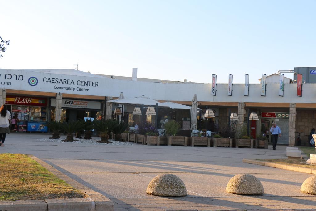 Beach Front House Caesarea Exterior foto