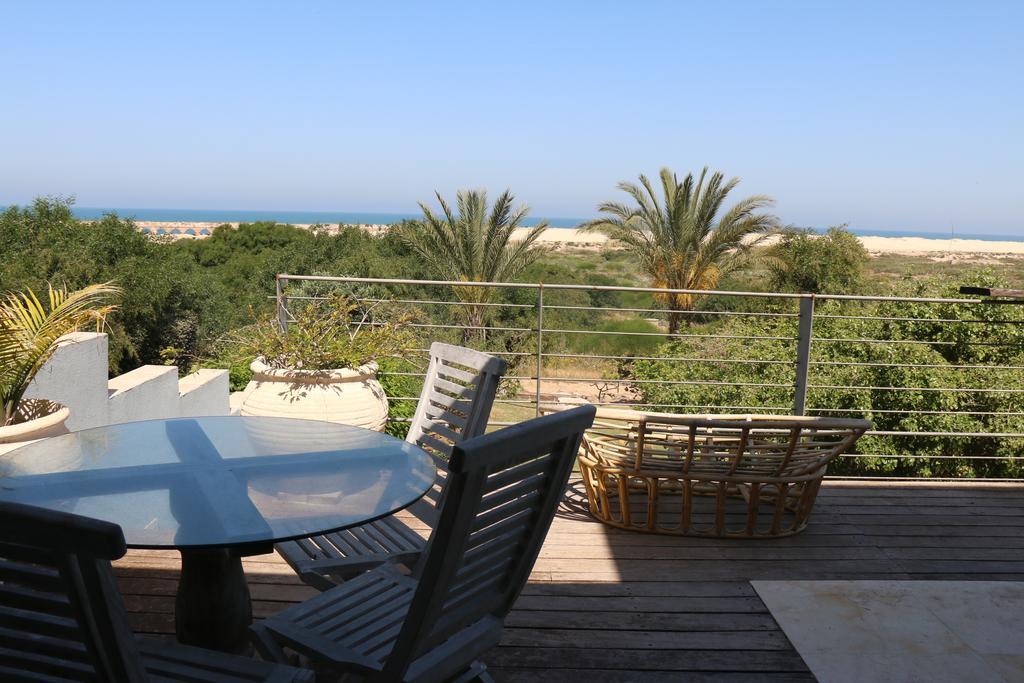 Beach Front House Caesarea Exterior foto